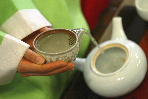 茶饮料营养价值不如现沏茶