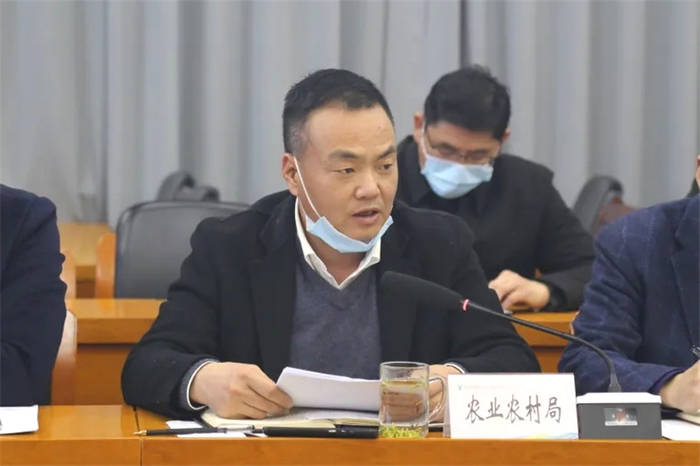 关于开化县委副书记、县长毛献明调研开化茶产业的热门消息(6)