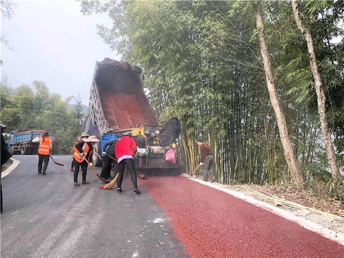 有关于高质量推动四川荥经县现代茶产业园区建设的热门新闻(3)