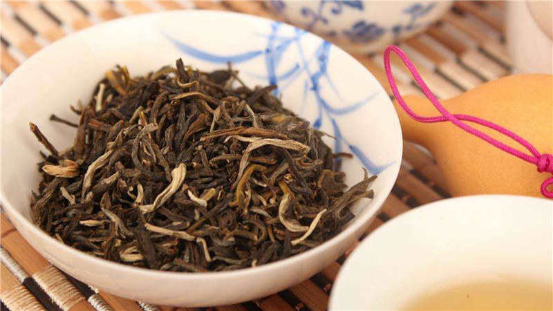 过期的茶叶有什么用途