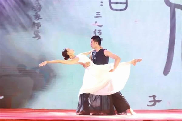 有关于全国首届《中国好茶 黑白对话》 高峰论坛隆重举行的资讯(4)