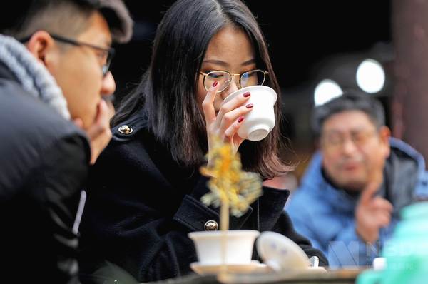 有关于3000亿茶叶市场无一A股公司 中茶股份、澜沧古茶能否破局？的热门信息(1)