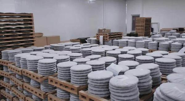 关于云南40万吨普洱茶躺在仓库！古树茶，无法面对残酷的现实的新闻(4)