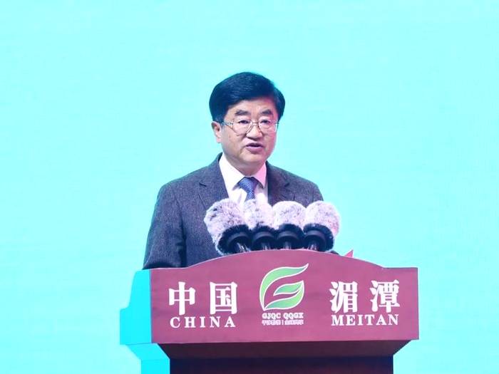 关于第13届贵州茶产业博览会湄潭开幕,谌贻琴、李炳军作重要批示的热门资讯(1)