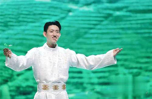 关于史诗音乐剧《茶道：一叶乾坤》成功首演，讲述茶香中国的故事的信息(1)