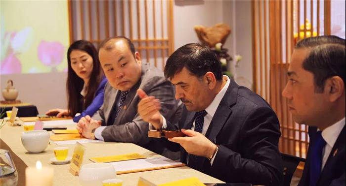 有关于塔吉克斯坦驻华大使佐希尔·萨义德佐达一行莅临云鼎柑普的信息(8)