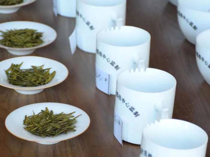 关于来听一听专家是如何把脉西湖龙井茶的保护与传承、创新与发展的的最新资讯(4)