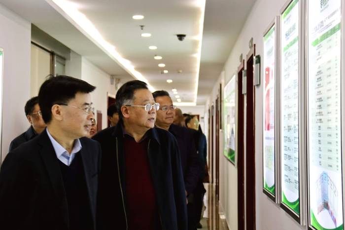 有关于易鹏飞调研湖南茶业产业:构建茶产业发展新格局,助力乡村振兴的信息