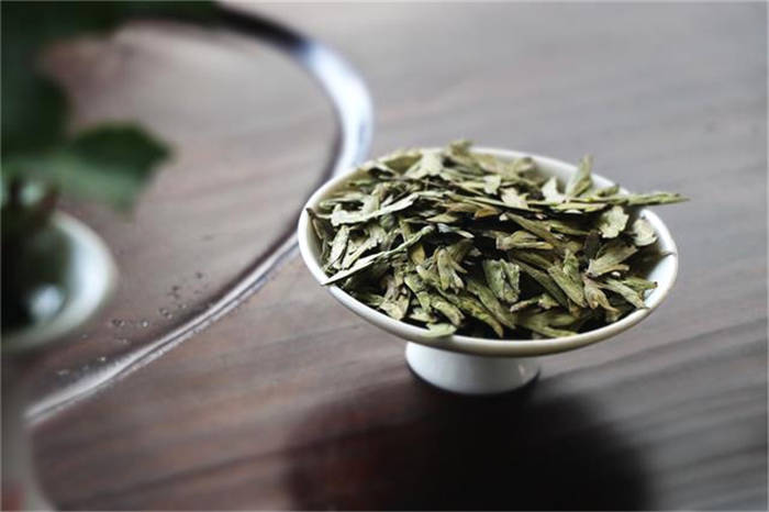 有关于“西湖龙井加强规范”“云茶绿色有机认证”“茶产业数字发展之路”的消息