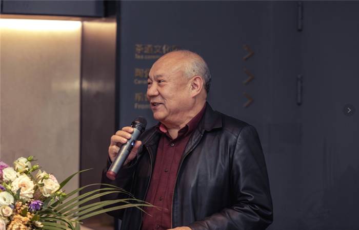 有关于贡牌龙井与瓷颜茶语联袂 带来“真香”瓷茶文化的热门资讯(12)