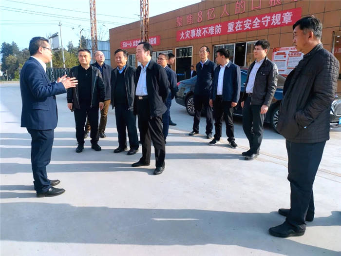 关于贵州:省人大常委会秘书长李三旗来湄潭调度茶博会筹备工作的最新信息