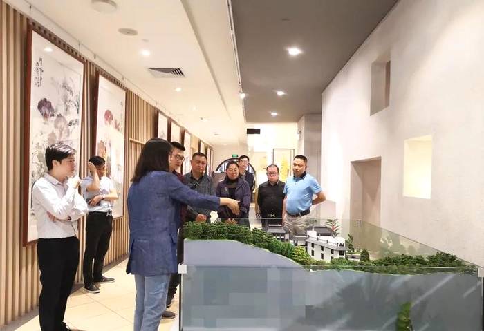 有关于凤庆县来粤深化产销合作 共谋滇红之乡新发展的新闻