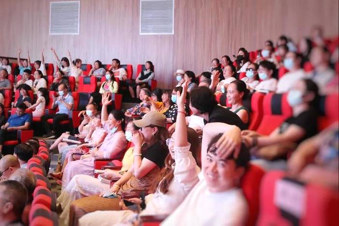 关于“走进贵州茶世界”活动举行 细述贵茶相伴终生无憾的最新消息(5)