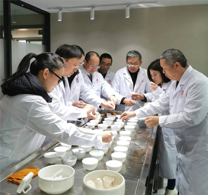 关于将告别“价格全凭口头约定”时代 陈年武夷岩茶团体标准发布的资讯(3)