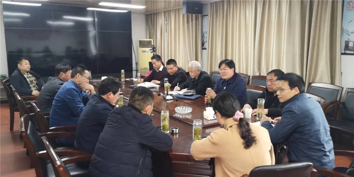 有关于安徽：桐城市茶业协会召开一届二次理事会的热门消息(1)