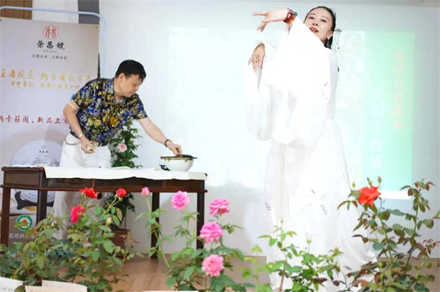 有关于十八罗汉欢聚会-荣昌号520母亲节纪念活动的热门消息(41)