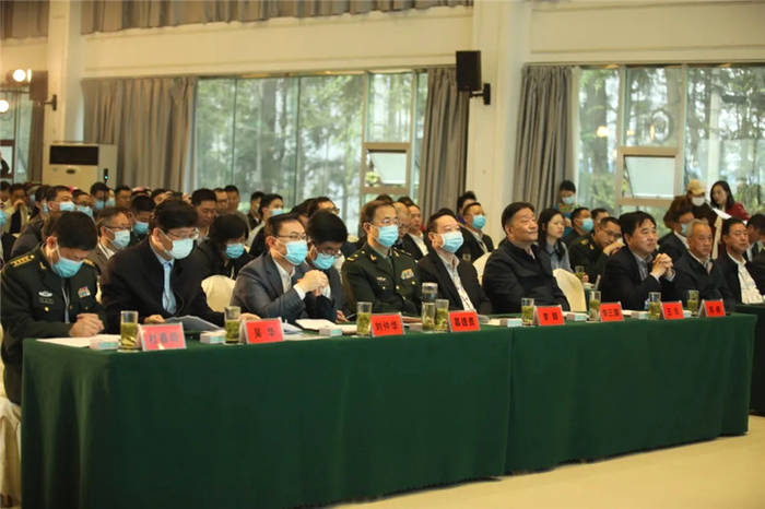 有关于“携茶白叶一号”联销首发助力“三省五县”乡村振兴的热门消息(22)