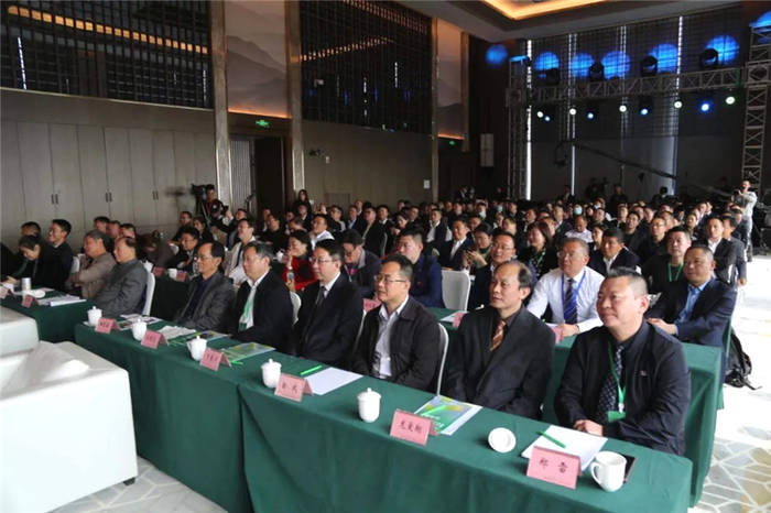 有关于“一片茶叶富裕一方百姓”——蒙顶山茶乡村振兴产业峰会举行的热门新闻(5)