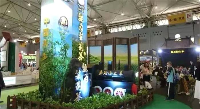 关于“2020年度云南茶产业报告”“茶企出彩茶博会”“安溪铁观音荣获六连冠”的热门资讯(6)