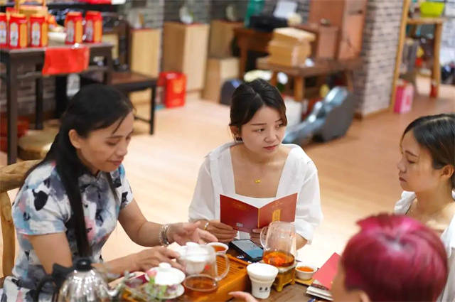 有关于十八罗汉欢聚会-荣昌号520母亲节纪念活动的热门消息(6)