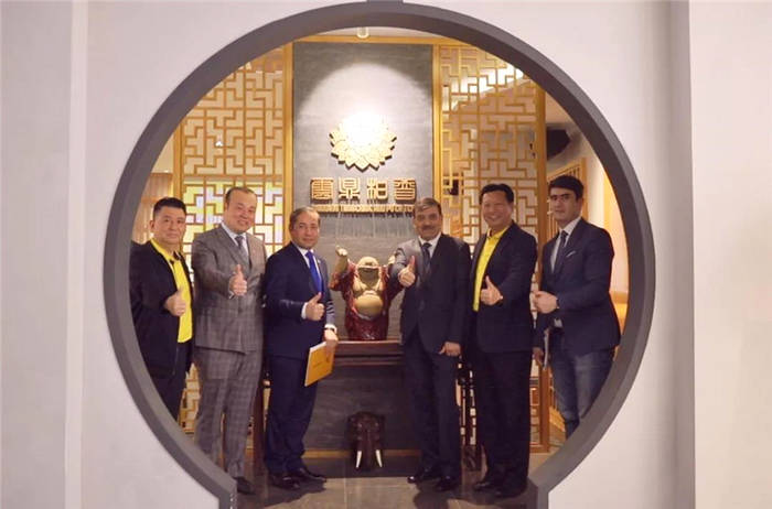 有关于塔吉克斯坦驻华大使佐希尔·萨义德佐达一行莅临云鼎柑普的信息(1)