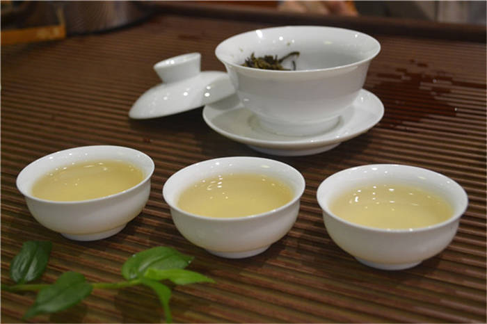 有关于国泰君安茶行业深度报告：道阻且长 曙光渐显的热门信息(1)