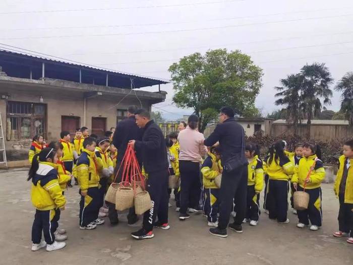 关于茶文化从娃娃抓起，林城苗苗学校开展“茶叶研学”的热门新闻(2)