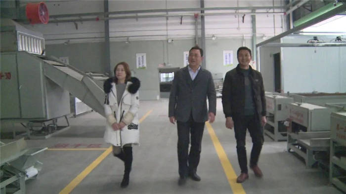 有关于名山政协委员风采系列报道一：推动转型升级 服务茶企茶商的最新消息