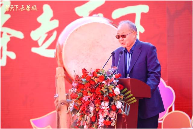 关于云南茶天下·云茶产业城开业：聚天下茶人，把握千亿云茶新契机的热门新闻(8)