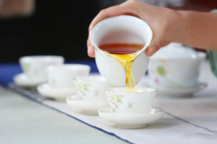 关于“每款凤冈锌硒茶,都是好孩子”——县委书记心里的凤冈茶的热门新闻(5)