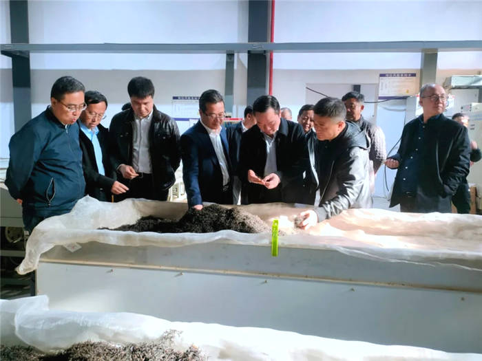 关于贵州:省人大常委会秘书长李三旗来湄潭调度茶博会筹备工作的最新信息(3)