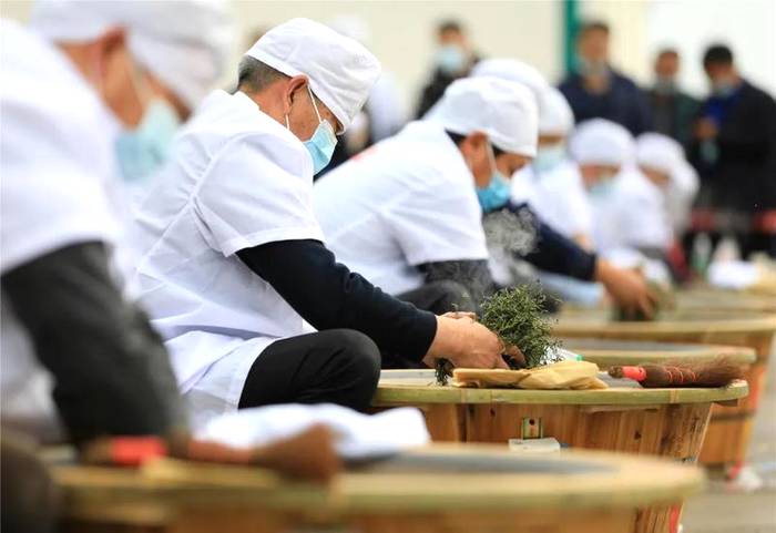 有关于屏山双峰村：人山人海，都奔着一缕茶香而来的资讯(7)