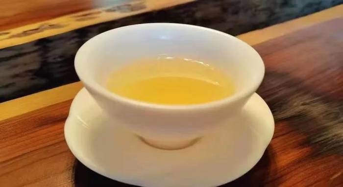 关于宽阔水4000余亩野生茶树 茶品已走向全国的新闻(4)