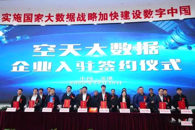 关于央视现场连线安溪,介绍茶园病虫害生物防治等“硬核科技”的最新资讯(5)