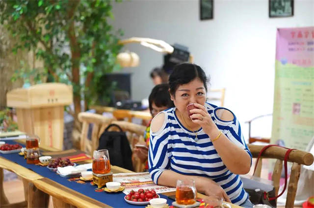 有关于十八罗汉欢聚会-荣昌号520母亲节纪念活动的热门消息(3)