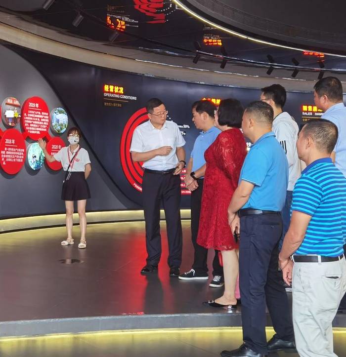 关于何世恰率队到柳州市学习考察螺蛳粉产业,推动六堡茶产业做大做强的热门消息