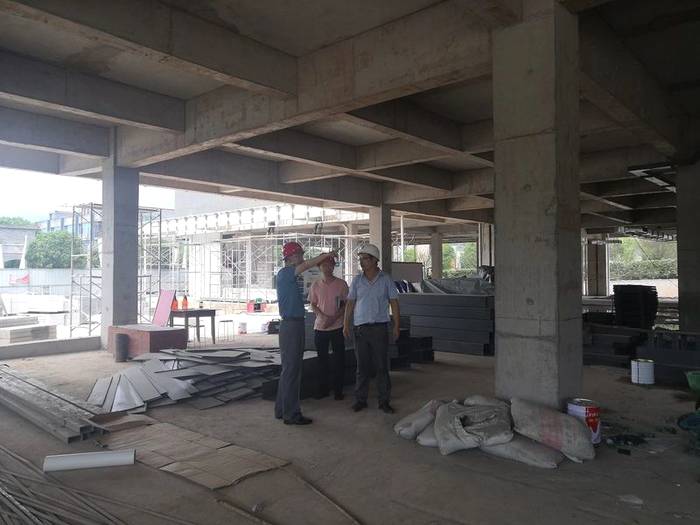 关于四川雅安国家农业科技园区管理委员会对藏茶城重点项目建设进度进行督导的资讯(2)