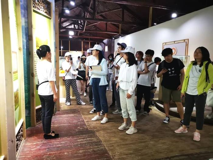 关于20余名清华大学硕士研究生到湄潭开展实践调研的最新消息(6)