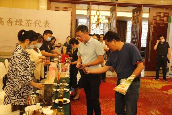 关于全国茶叶绿色高质高效生产模式培训班在汉中开班的新闻(6)