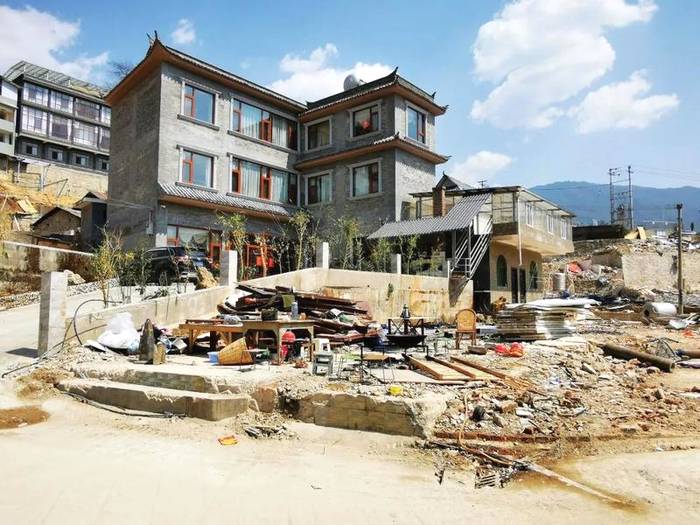 关于探访云南省临沧市双江县冰岛老寨整体搬迁的热门消息(13)
