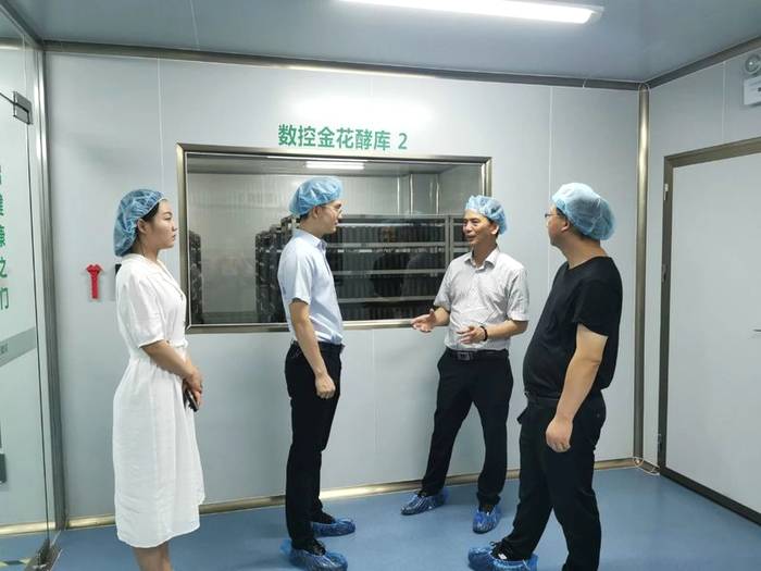 有关于《中国茶全书·四川卷》工作组一行走进湖南长沙参观考察的热门新闻(6)