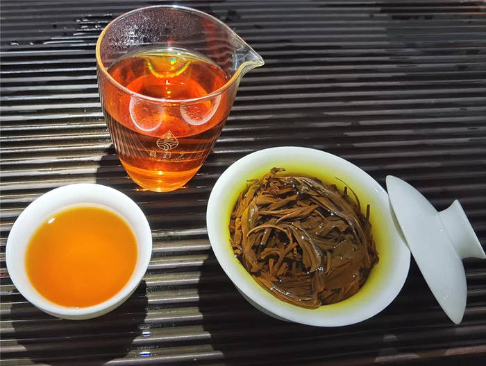 关于海南:五指山茶青大丰收 政企农携手促发展的最新信息(2)