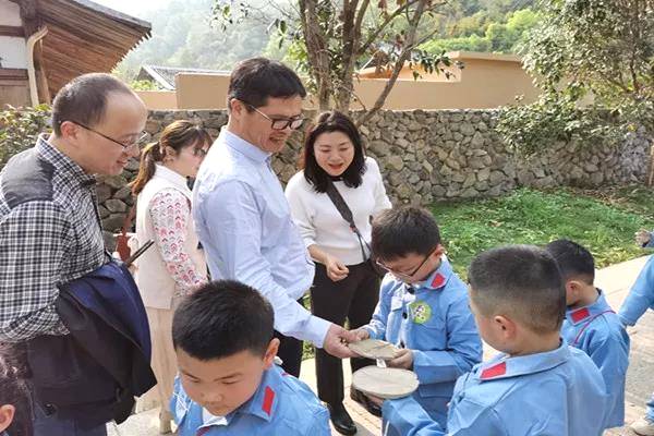 有关于温州市文广旅局赴平阳调研指导非遗保护工作,了解平阳黄汤茶的产业发展现状的最新信息(3)
