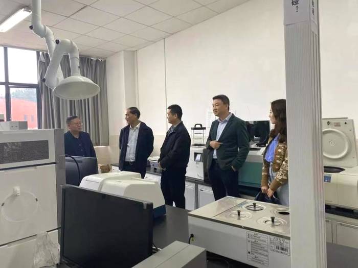 有关于贵州省绿茶品牌发展促进会会长徐谦做客贵州大学茶学讲坛 畅聊“茶产业路在何方 ”的热门消息(5)