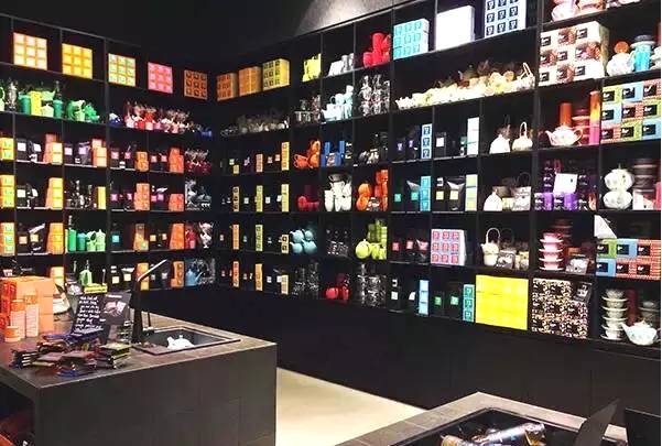 关于史上最贵茶店：估值750亿美金，每月卖出900万杯！的最新消息(1)