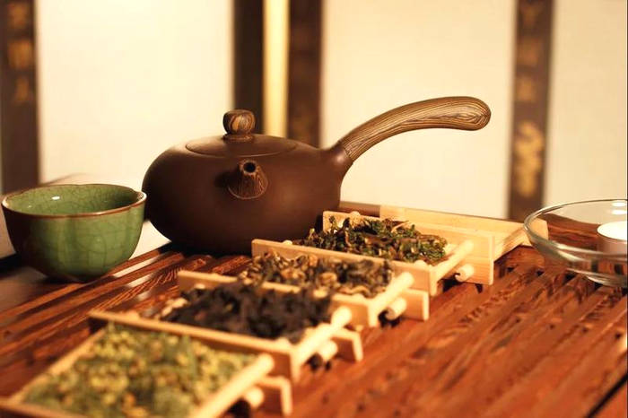 关于“茶饮市场为何无法诞生巨头”“金融科技赋能白茶产业”“茶叶电商的新发展”的最新消息