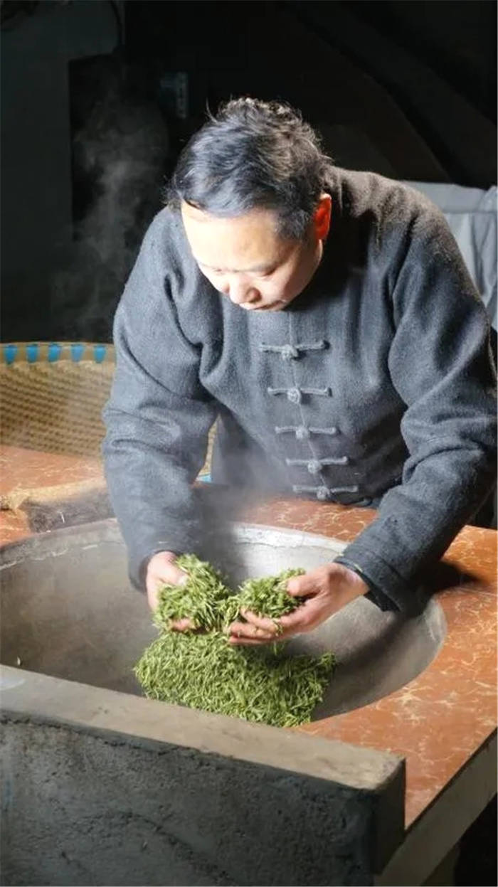 关于坐拥万亩茶田,来四川雅安解锁春日限定耍法的最新信息(13)