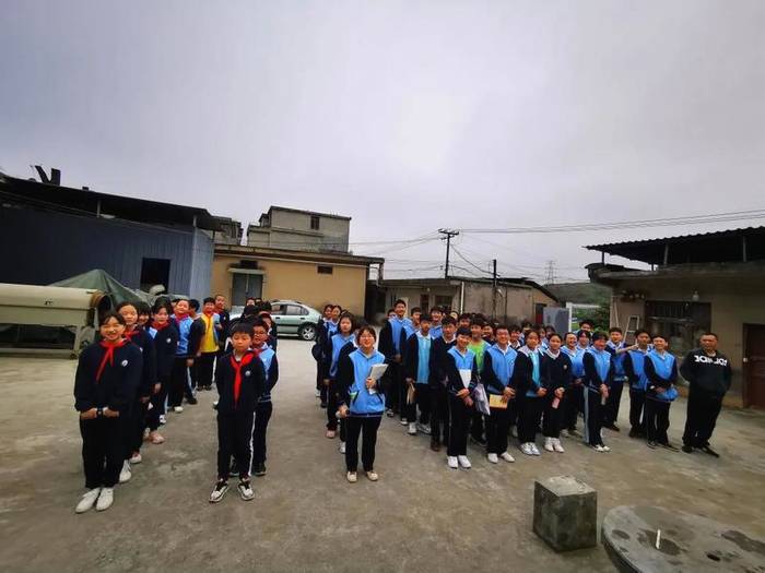 有关于亲近自然、拥抱茶园|“林城苗苗+茶叶研究所”茶研学进行时的最新资讯(1)