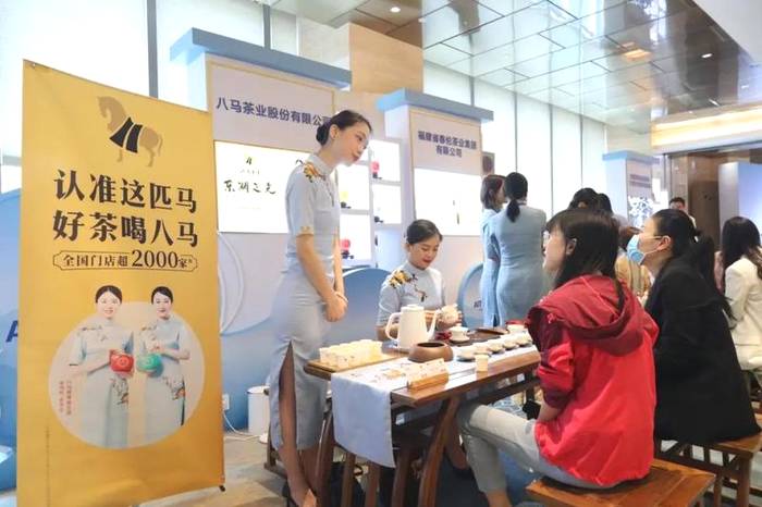 有关于双院士同台报告，全球茶业顶尖智慧今天都聚集在宜宾了！的热门新闻(10)