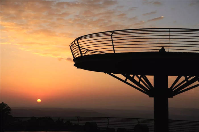 关于坐拥万亩茶田,来四川雅安解锁春日限定耍法的最新信息(15)